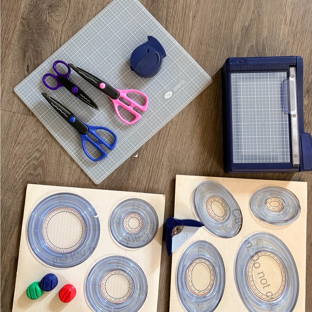 Creative Memories Blue and Purple Scrapbooking Tools Kit
